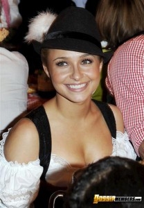 3507 23 208x300 Hayden Panettiere’s busty barmaid sideline Get more nipple slips at Nipple Slips org